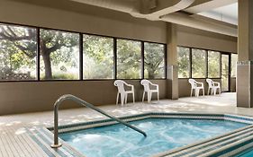 Travelodge By Wyndham Toronto East