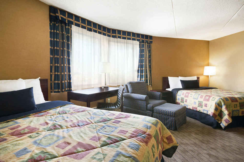 Travelodge By Wyndham Toronto East Eksteriør bilde