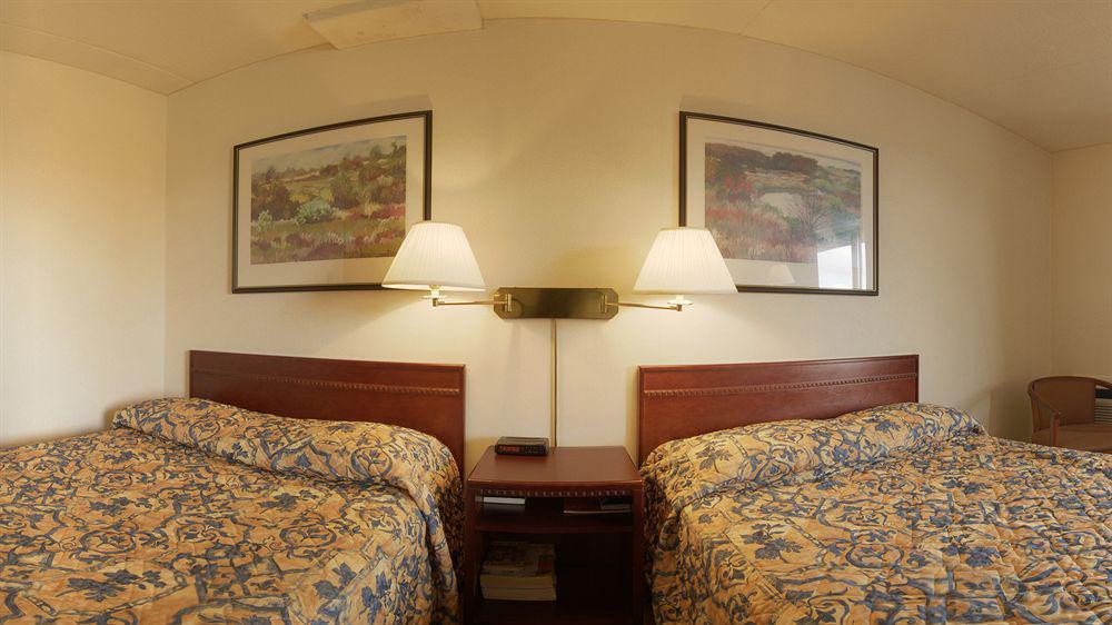 Travelodge By Wyndham Toronto East Eksteriør bilde